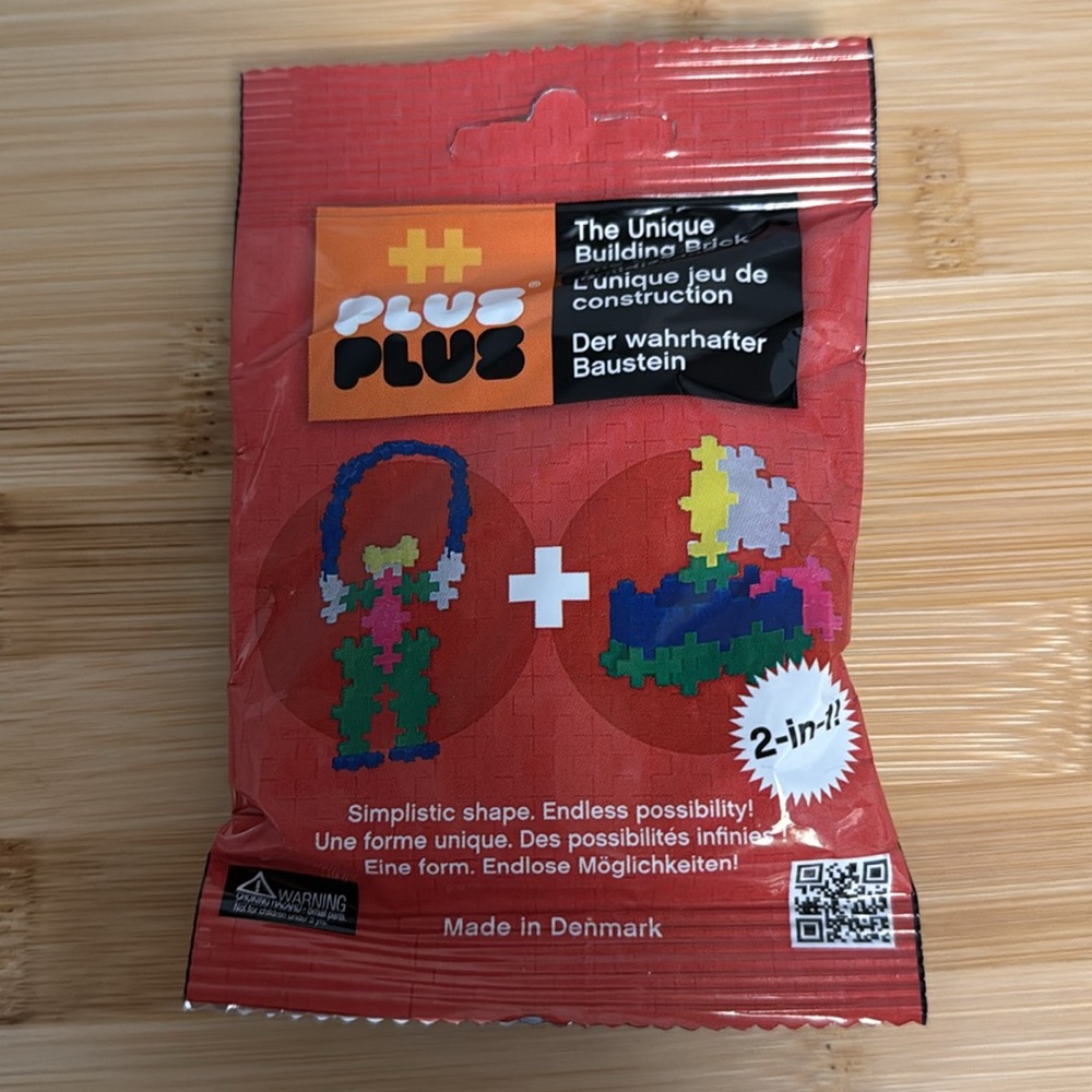 Plus Plus 35 pieces mini set of Neon Building Bricks New in package